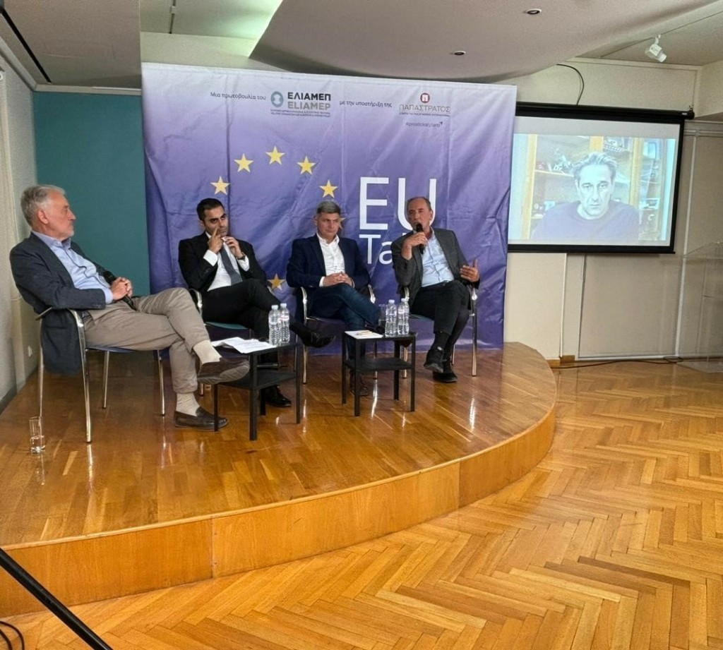 (από αριστερά προς τα δεξιά) Λουκάς Τσούκαλης, Ορέστης Ομράν-Κουκουβιτάκης, Νικόλας Φαραντούρης, Γιώργος Σταθάκης,Γρηγόρης Ζαρωτιάδης