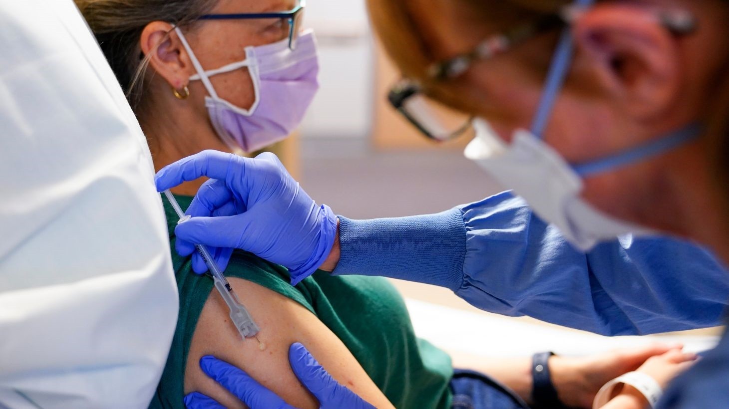 Μελέτη: Το εμβόλιο κατά του Covid-19 πυροδοτεί ανοσολογική αντίδραση για την καταπολέμηση του καρκίνου