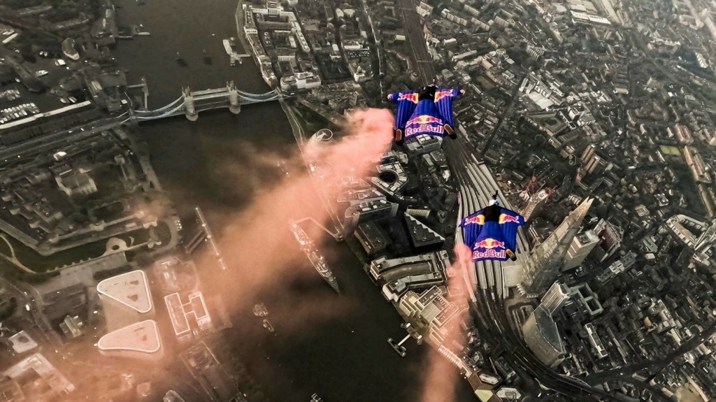 wings-through-tower-bridge