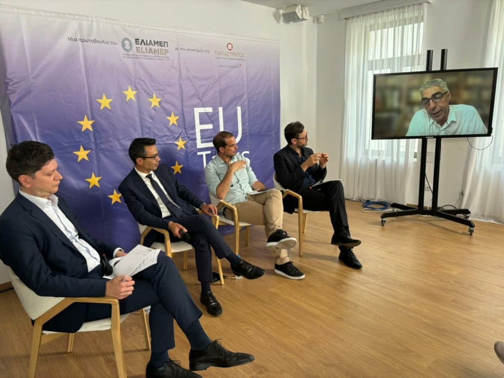 (από αριστερά προς τα δεξιά) Απόστολος Μαγγηριάδης,Σωτήρης Σέρμπος,Γαβριήλ Σακελλαρίδης,Αντώνιος Νέστορας,Γιώργος Τσίπρας