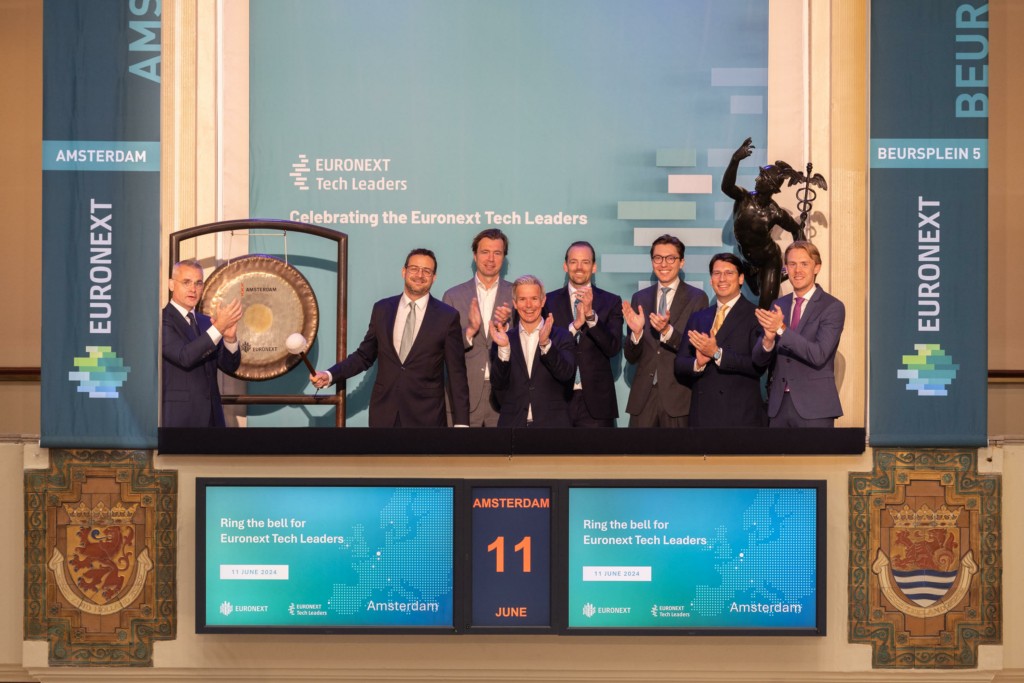 From the Gong Ceremony today to celebrate THEON’s inclusion in Tech Leaders segment