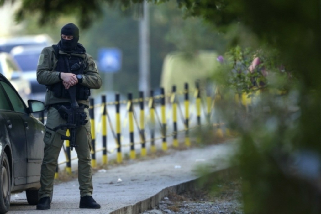 serbia antitromokratiki (1)