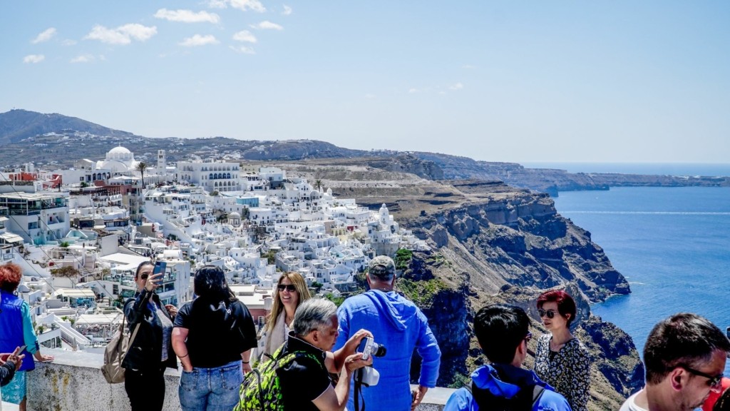 touristew santorini – new