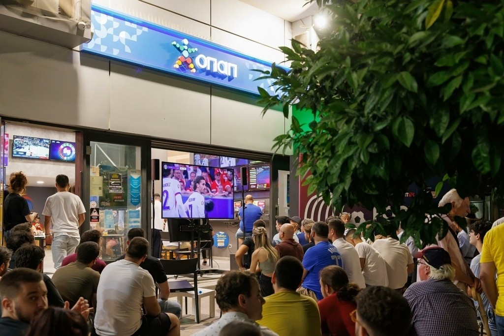 1-uuDYJqdqg-transformed