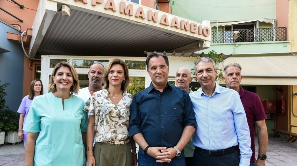adonis_karamandaneio_1007_1460-820_new