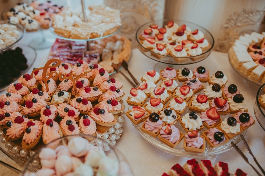 desserts-5817361_1920