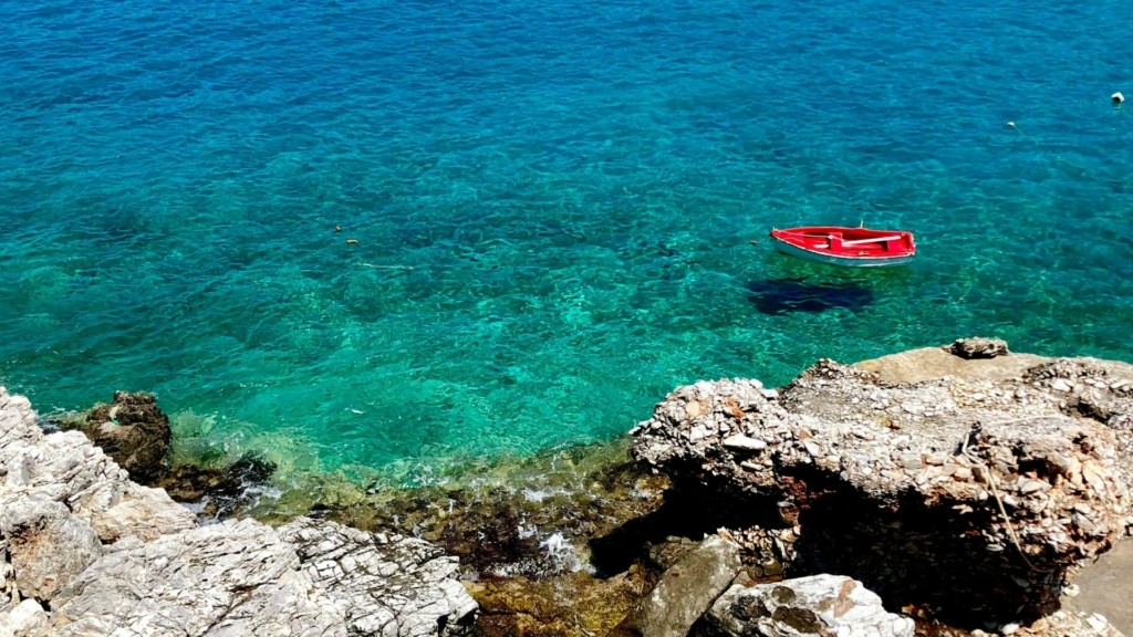 folegandros_unsplash