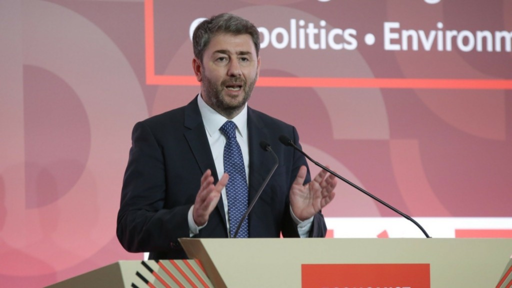 nikos androulakis