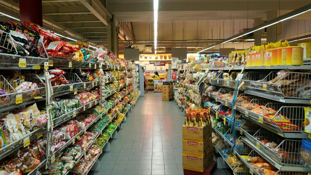 supermarket_unsplash