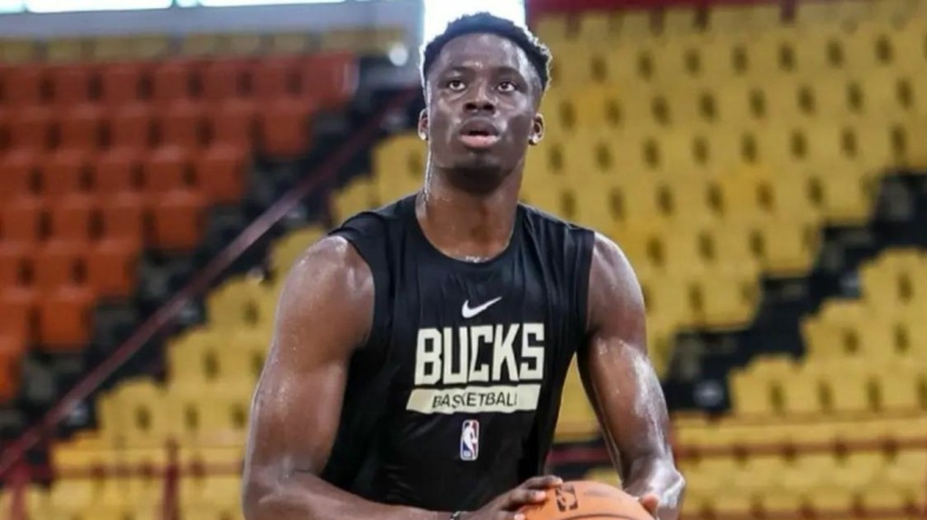 antetokounbo