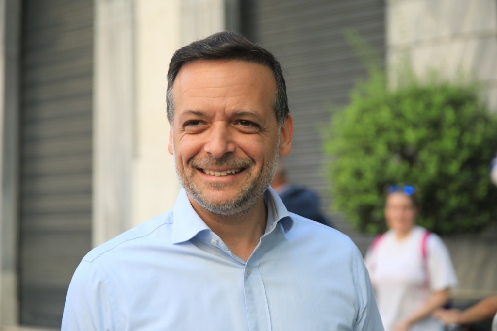 DOUKAS2