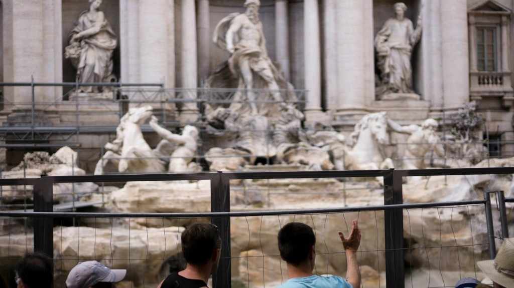 fontana di trevi