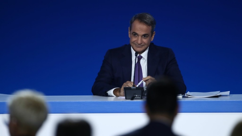 mitsotakis_de8_new