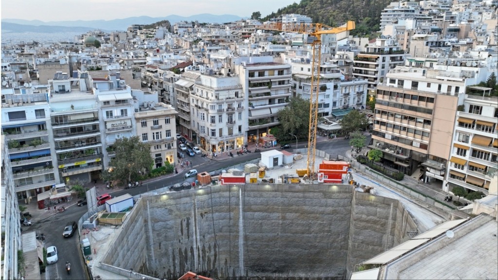METRO KOLWNAKI