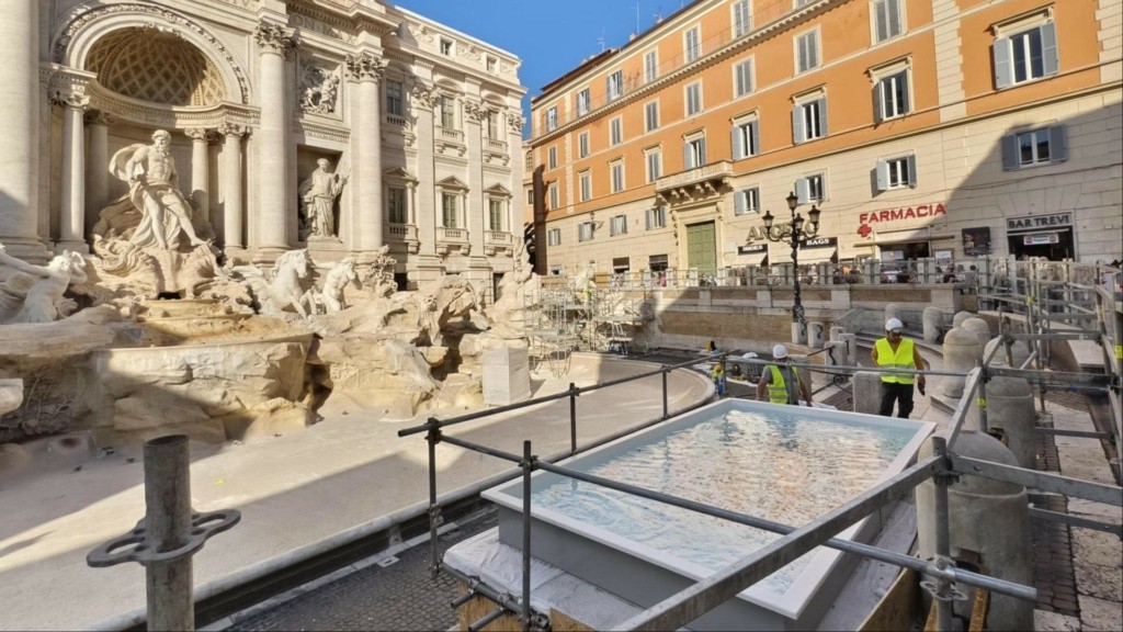 fontana di trevi