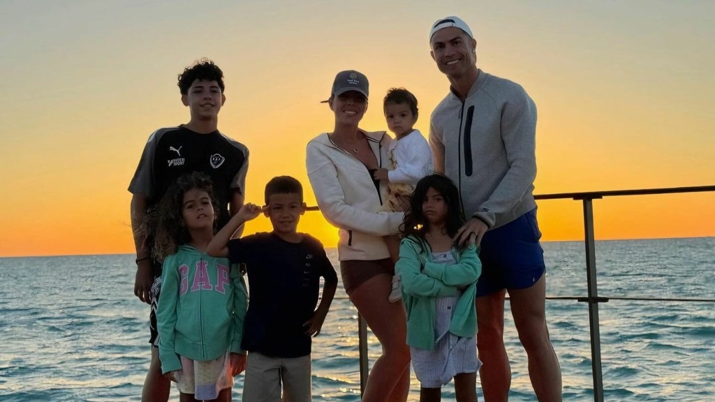RONALDO_FAMILY