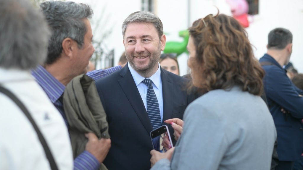 androulakis_1111_1460-820_new