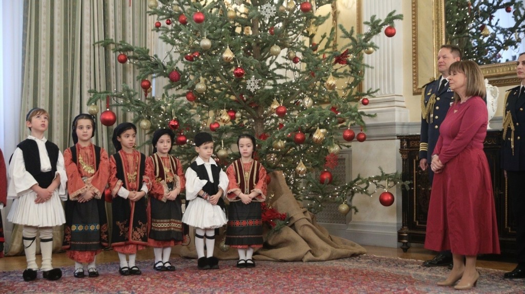 SAKELLAROPOULOU_2412_1460-820_new