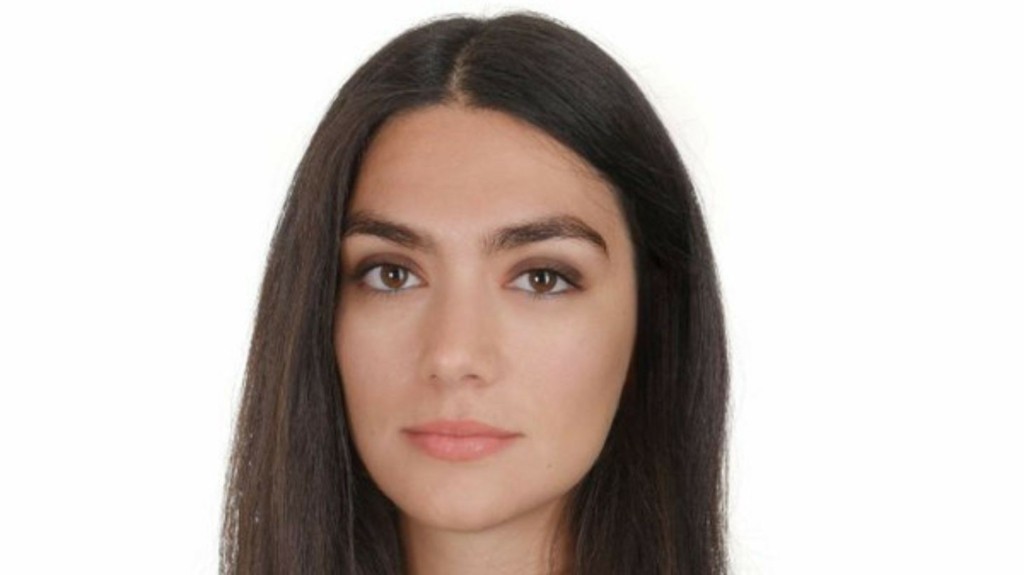 lydia venieri 887- new