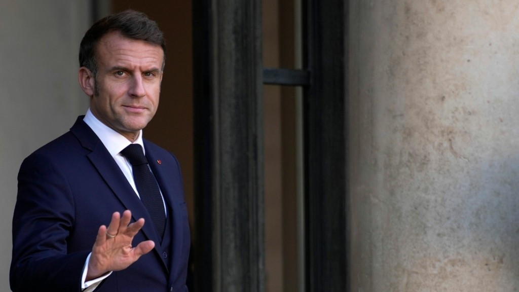 macron1312_apfile