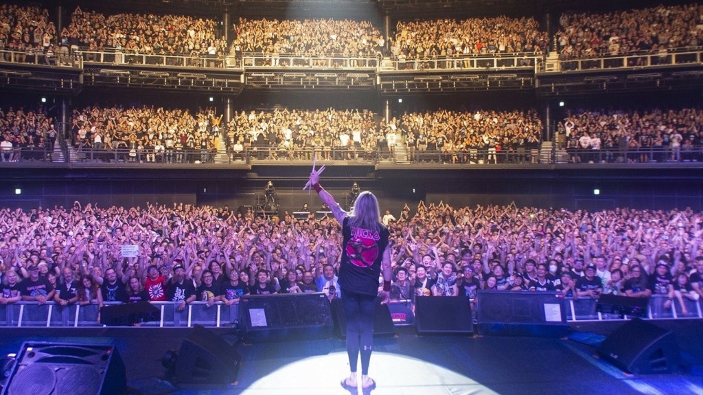 nicko-mcbrain_0912_1460-820_new