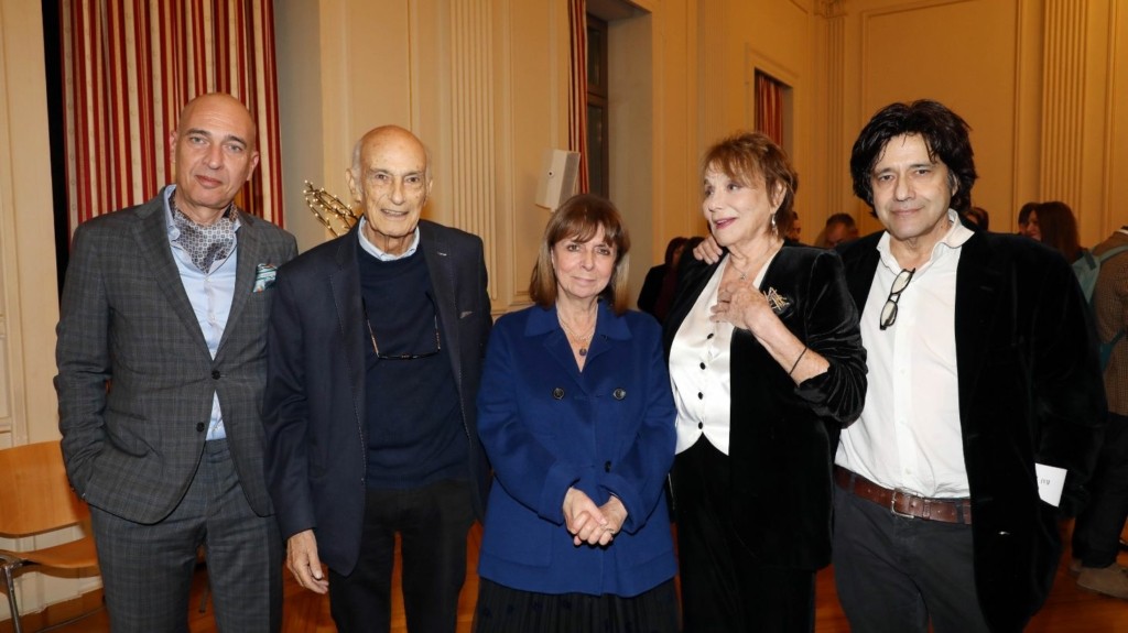 sakelaropoulou_premiera_e8niko