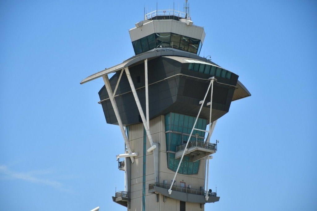 control-tower-4329588_1280
