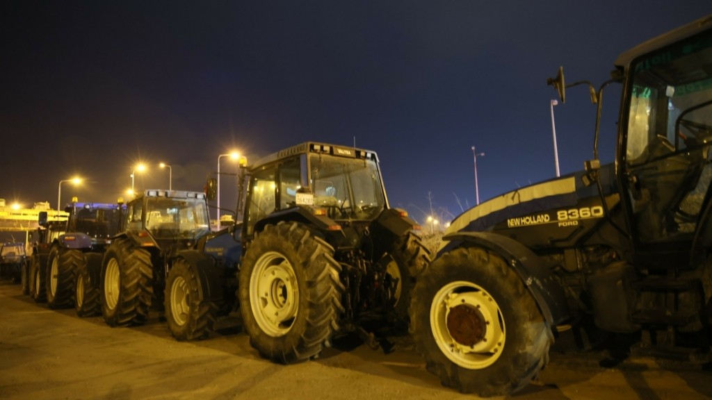 farmers_tractors_new