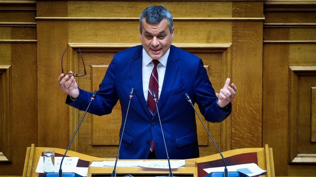 mamoulakis_1701_1460-820_new