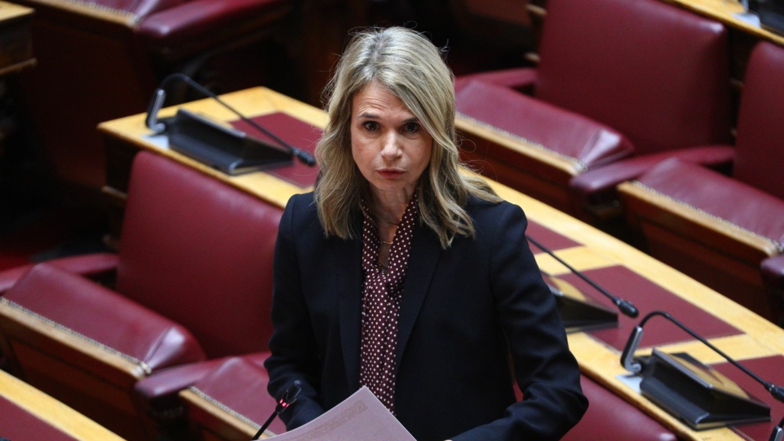 Μιλένα Αποστολάκη Εάν δεν ήταν η καλύτερη στιγμή της Βουλής η
