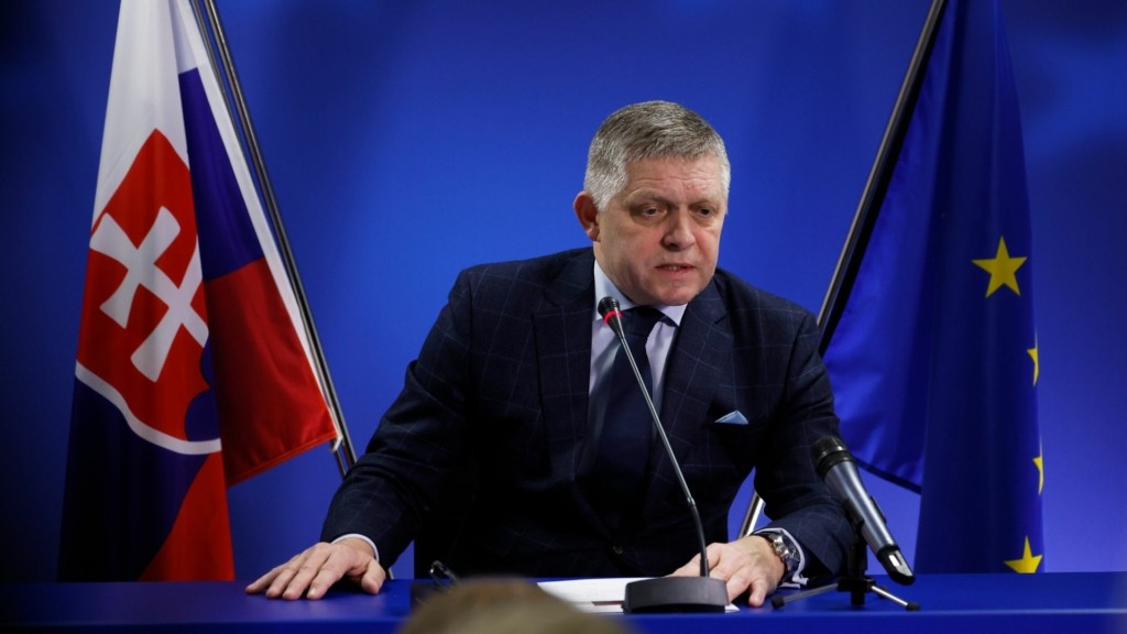 robert fico 776- new