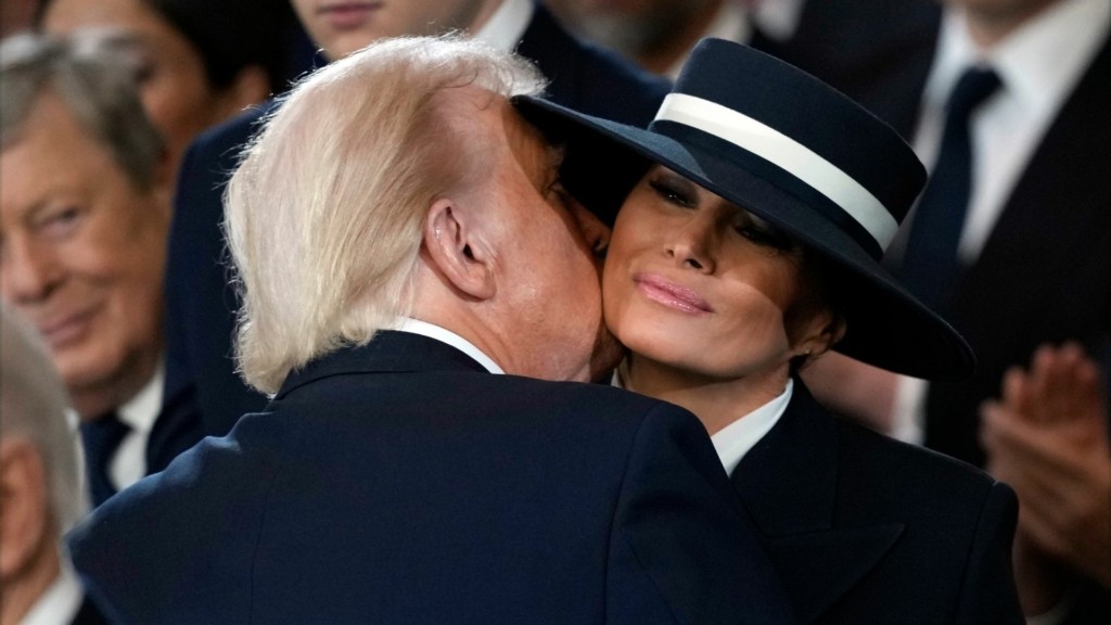 trump melania 8890- new