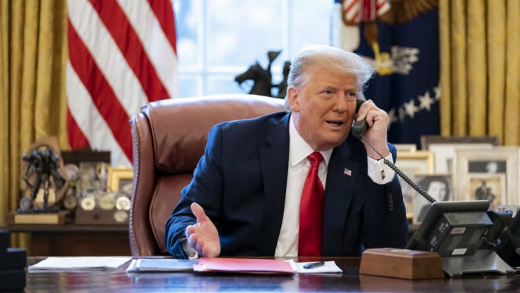 trump_tilefonima_2401_1920-1080_new