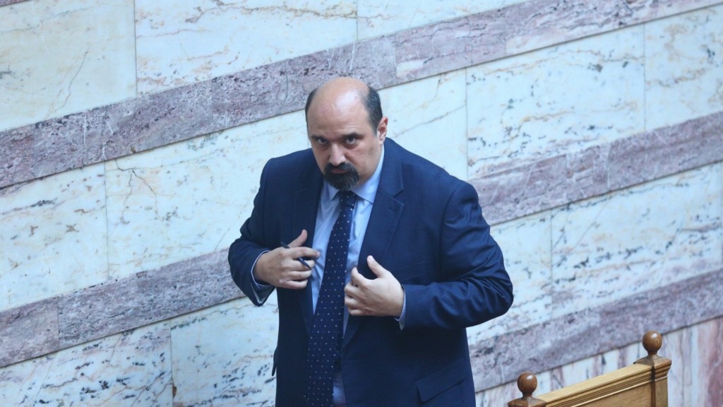 XRISTOS_TRIANTOPOULOS_VOULI040225