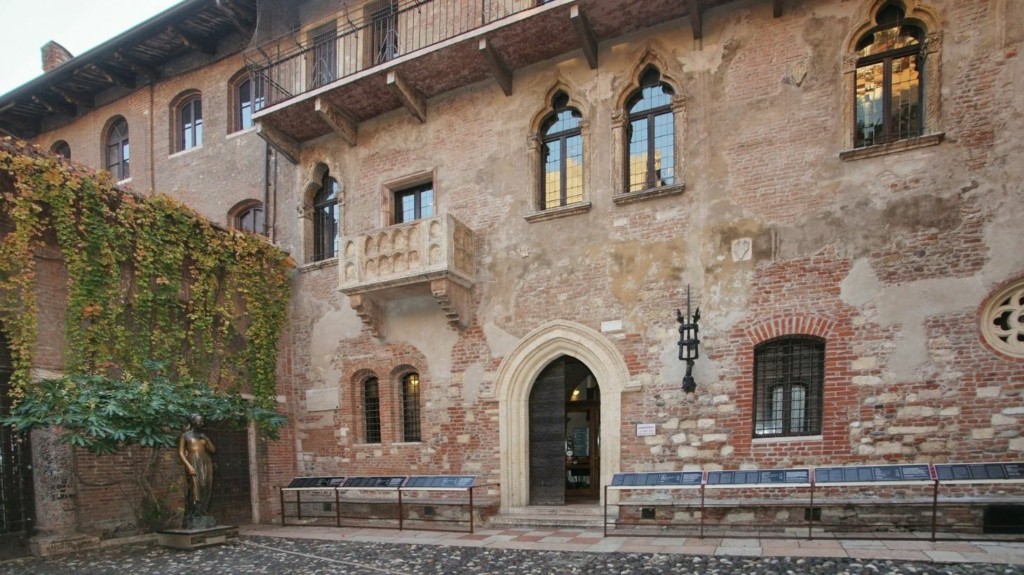 casa-di-iouleta-new