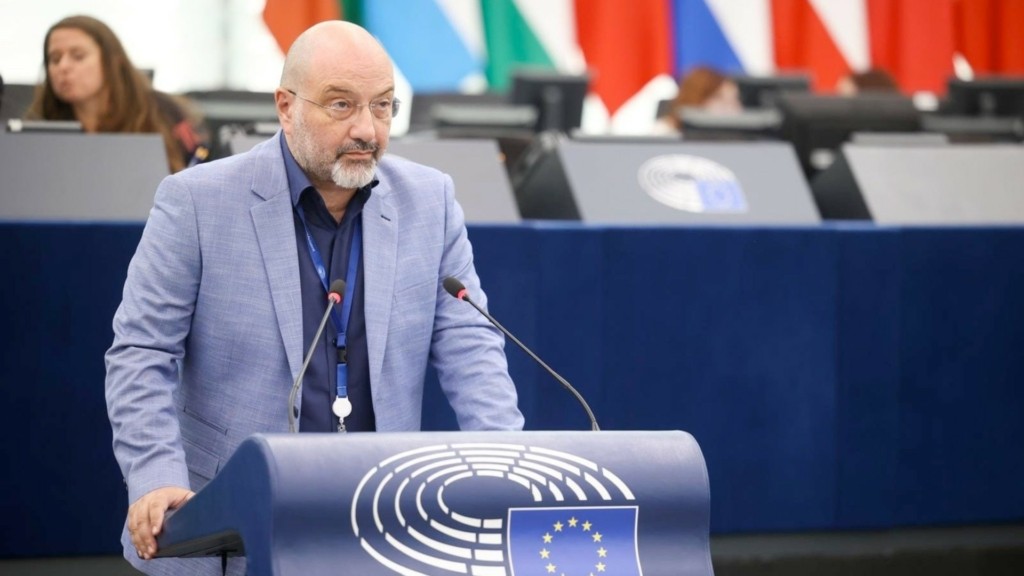 sakis arnaoutoglou ee