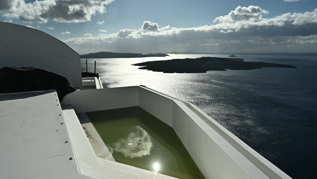 santorini-thea-pisina