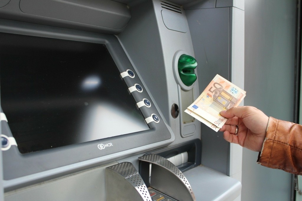 atm-1524871_1280 (1)