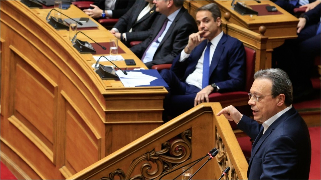 famellos mitsotakis (2)