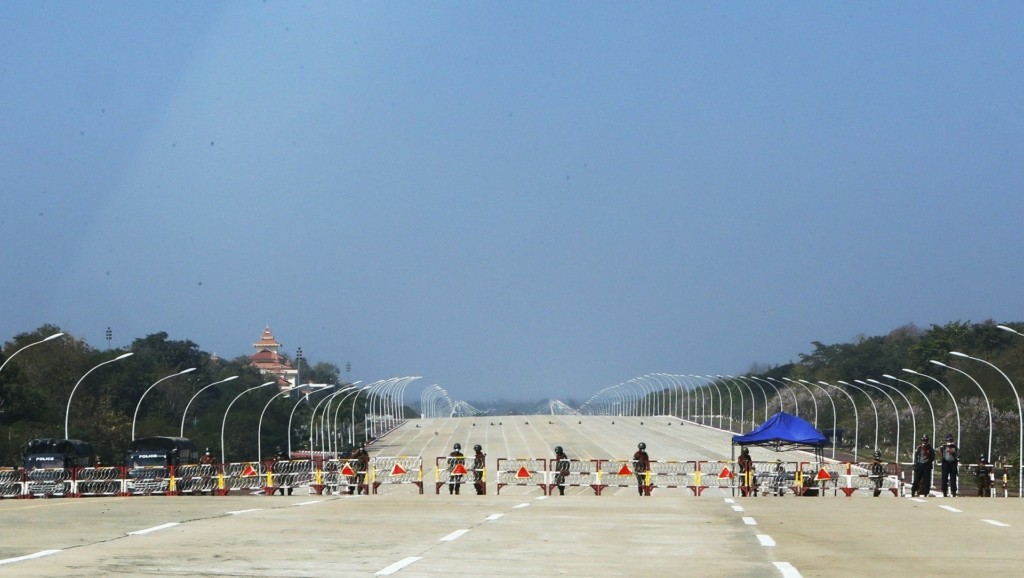 myanmar-junta-stratiotes-dromos