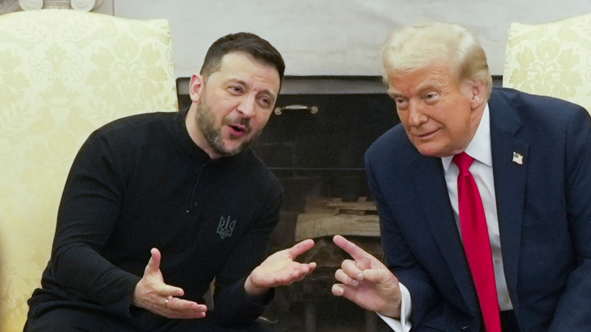 «Είμαι εδώ για να σταματήσω τον πόλεμο όχι να τον συνεχίσω» λέει ο Τραμπ – Αμετανόητος ο Ζελένσκι μιλά για ειρήνη μέσω ισχύος πριν το τετ α τετ – Live όλες οι εξελίξεις