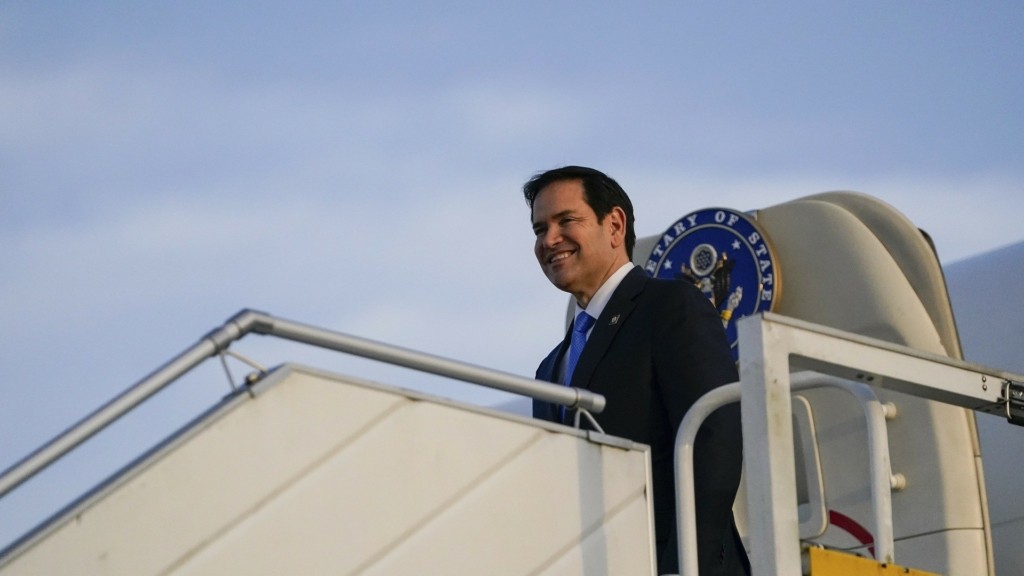 marco-rubio-aeroplano