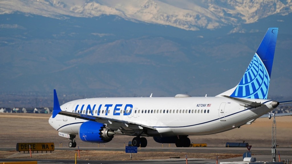 united airlines 765- new