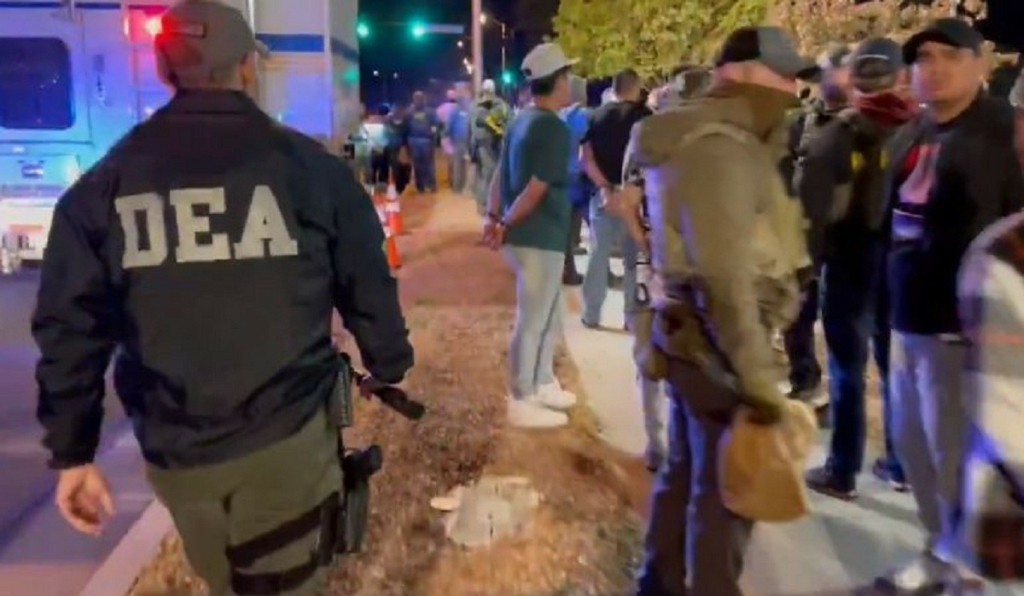 usa-astynomia-metanastes