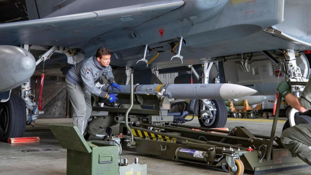 AIM-120C