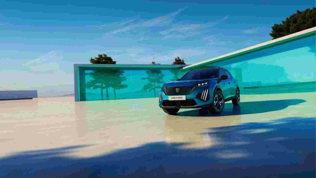 PEUGEOT_2008_HYBRID_2