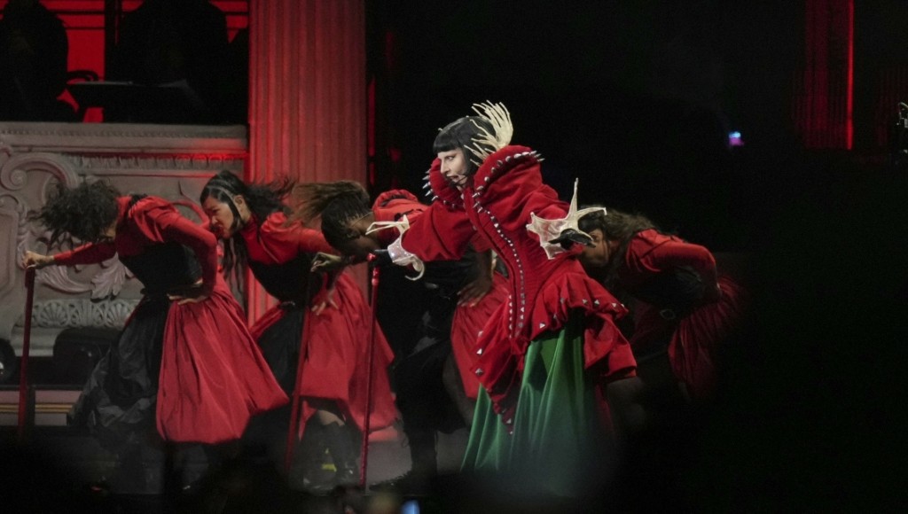 lady-gaga-synavlia