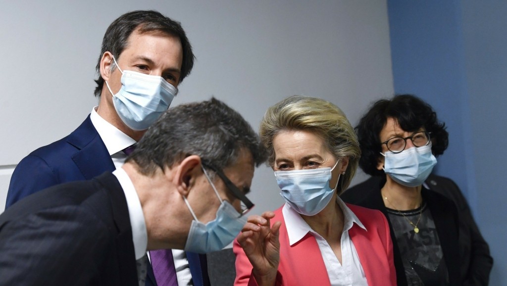leyen-bourla-maskes