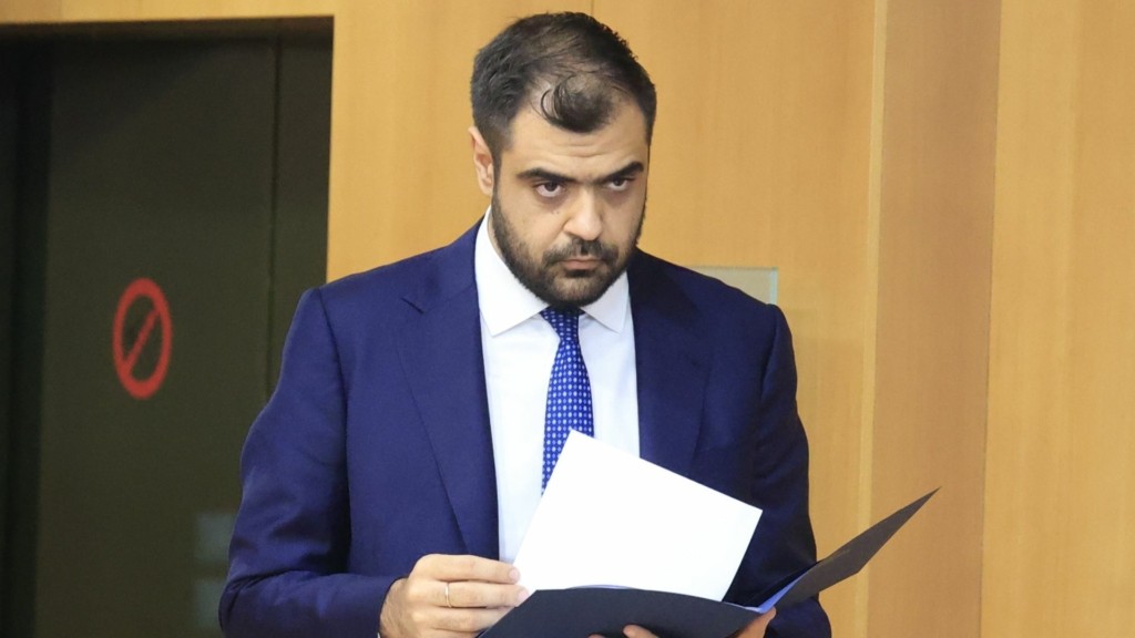 pavlos marinakis 6654- new