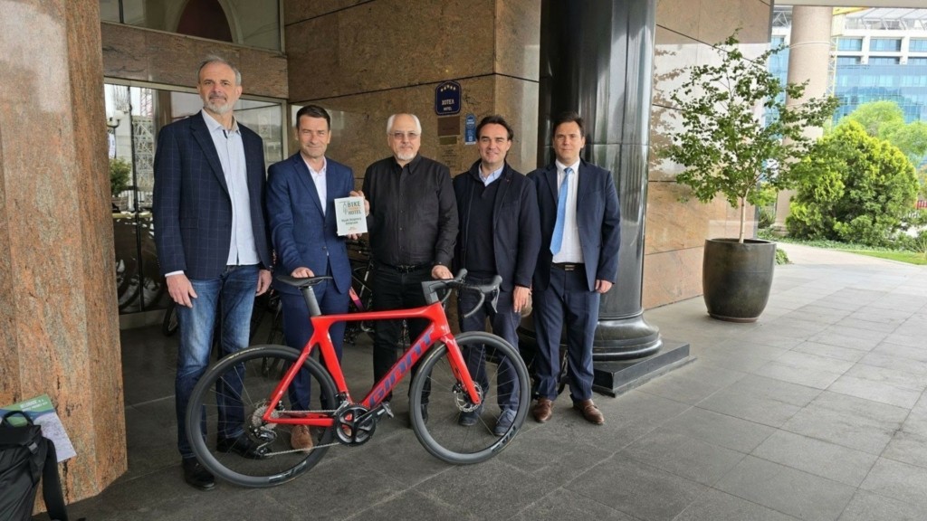 Hyatt Regency bike